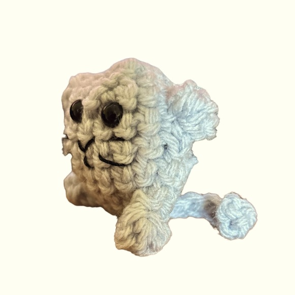 HAND CRAFTED Amigurumi Colorful Crocheted Sitting Kitty Soft Figurine - Picture 4 of 6